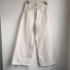 Zara Off-White Wide-Leg Frayed Hem Jeans